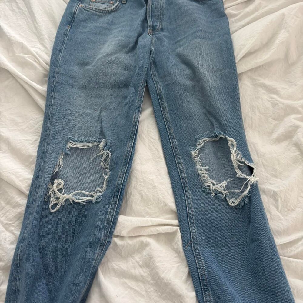 FREE PEOPLE Distressed Ripped Sz 26 Medium Wash Low Waisted Women's Blue Jeans